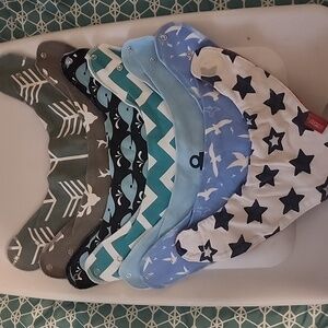 Baby bibs set of 7